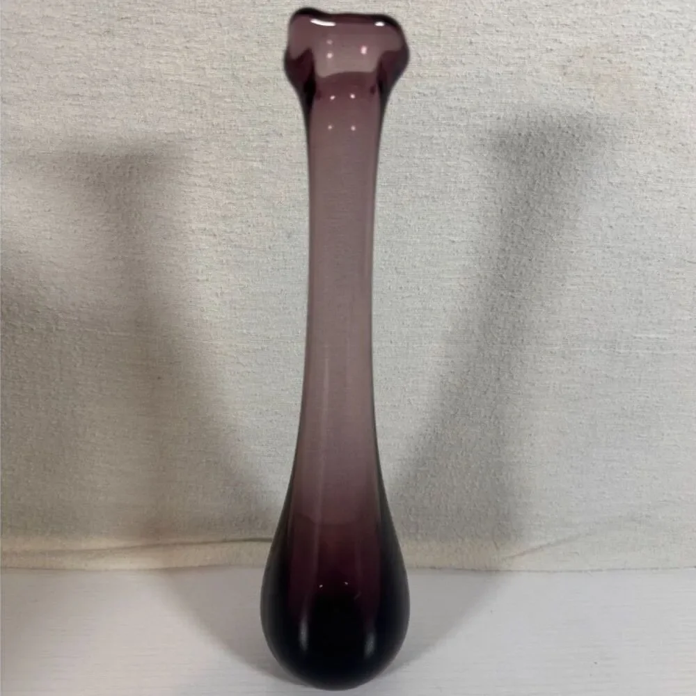 Vintage Hand Blown Amethyst Purple Glass Bud Vase Asymmetric Ruffled Rim 10.5